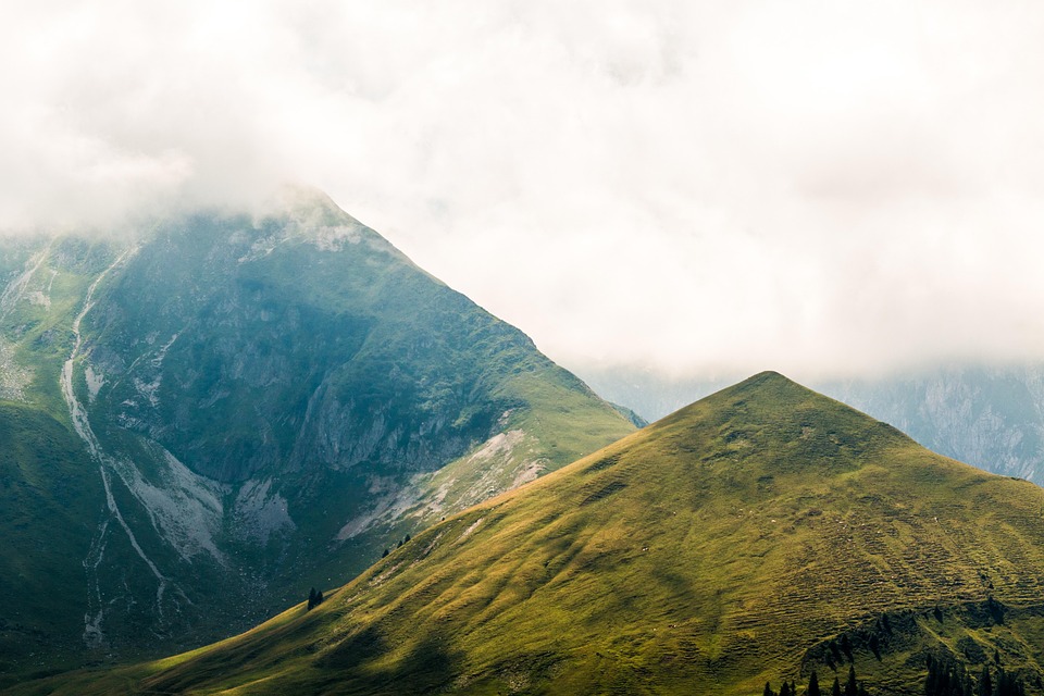 how to save on Swiss health insurance